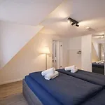 Historisches Muehlendenkmal Im Rheingau I 8 Personen